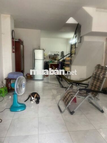 Cho thuê nhà Nguyên căn Trần Thị Vững, T+1L, giá 8tr/ tháng