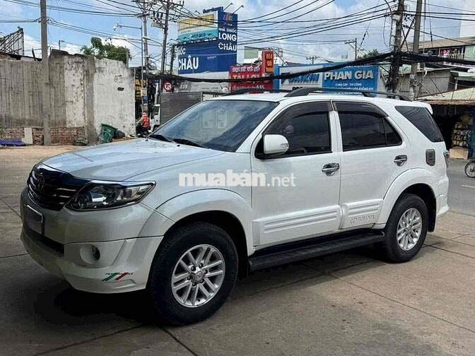 Fortuner Sportivo 2.7V AT 2014 Trắng 95.000 km