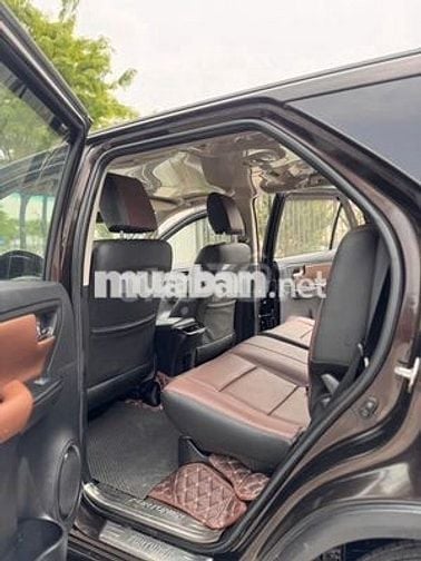 Toyota Fortuner 2017 2.4MT Dầu Nâu ánh kim