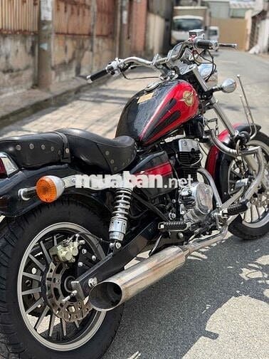 Moto Rebel USA 125cc biển số thành phố