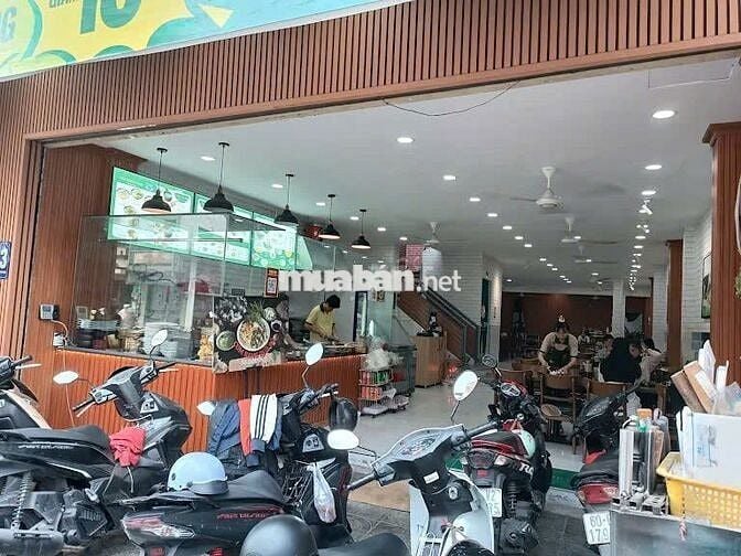 CHO THUÊ MẶT BẰNG NGANG 8M GIÁ THUÊ CHỈ 55TR ĐƯỜNG CÁCH MẠNG THÁNG 8