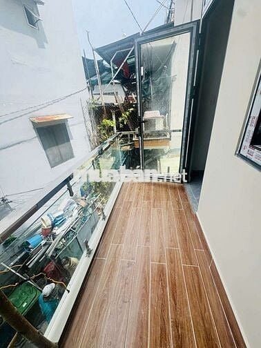 Nhà Vĩnh Hội - Quận 4 - SHR - KDC