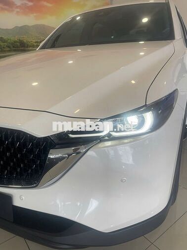 Mazda CX-8 Premium 2026 Trắng 7 chỗ