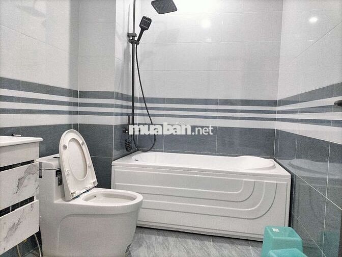   cho thuê gấp nội thất cao cấp có luôn nồi xong bát đĩa  vào ở thôi ạ