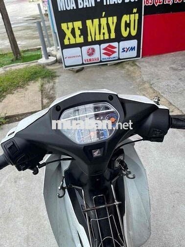 Honda Wave Blade 2015 Trắng 24000 km