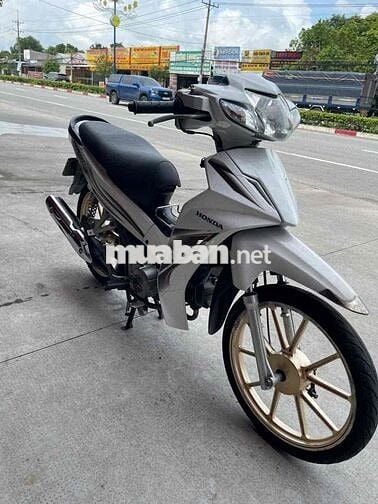 Honda Wave Blade 2015 Trắng 24000 km
