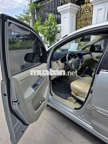 Mình chính chủ cần bán xe Innova 2016