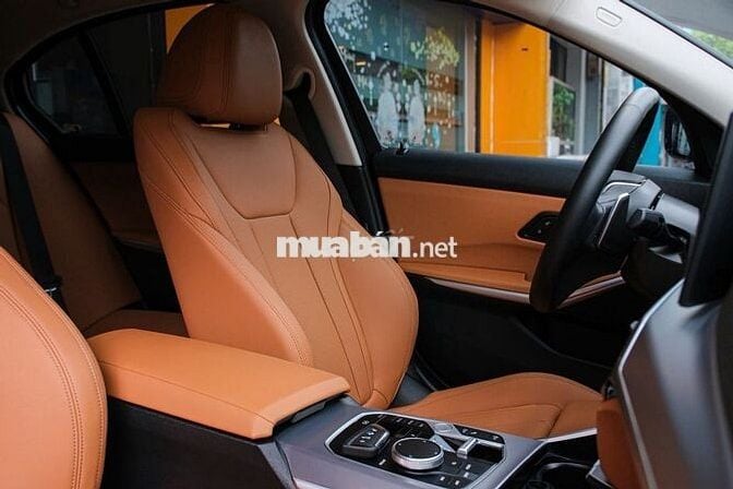 BMW 320i Sportline 2025 Đỏ 9000 km