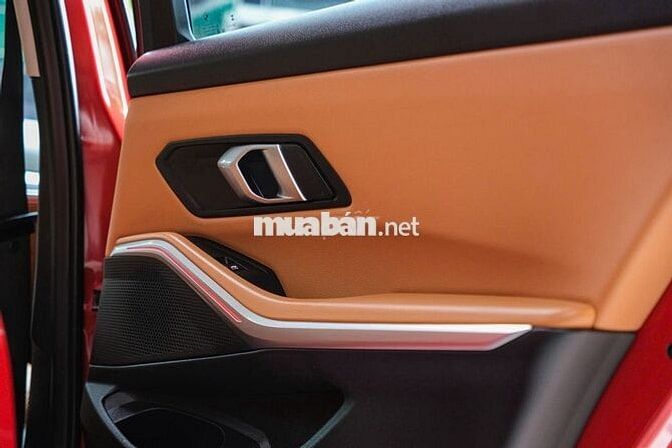 BMW 320i Sportline 2025 Đỏ 9000 km