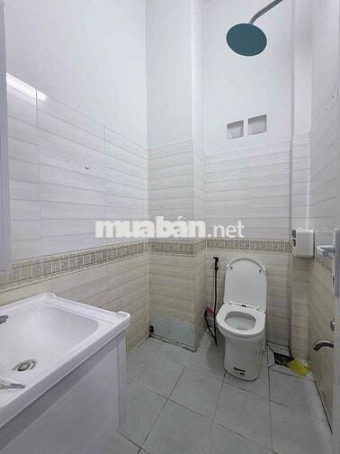 Bán Nhà Hẻm 4m Nguyễn Hữu Tiến DT 4m x 14m đúc 1 tấm giá 5.5 tỷ