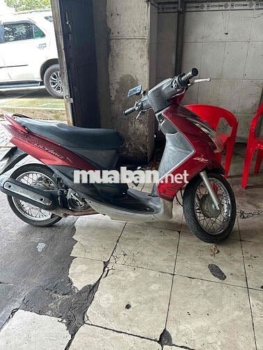 Yamaha màu Đỏ