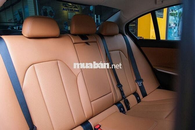 BMW 320i Sportline 2025 Đỏ 9000 km