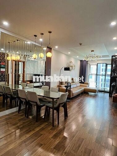 Chính chủ cần bán gấp căn hộ 2PN Goldmark City 136 Hồ Tùng Mậu
