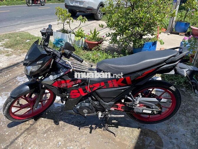 Suzuki Raider Đen