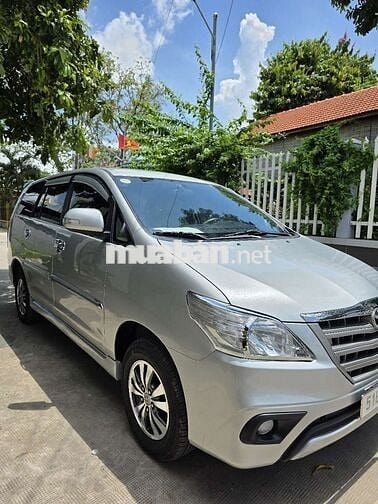 Mình chính chủ cần bán xe Innova 2016