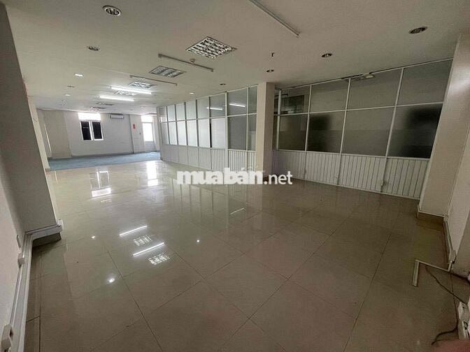Cho thuê Mặt Bằng trệt + văn phòng lầu 2