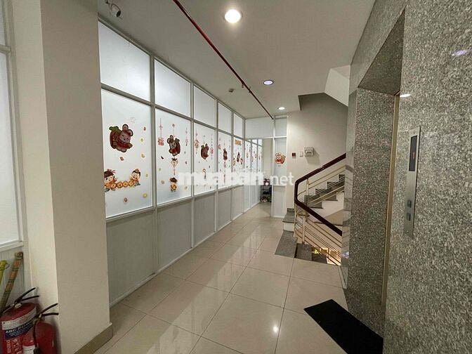 Cho thuê Mặt Bằng trệt + văn phòng lầu 2