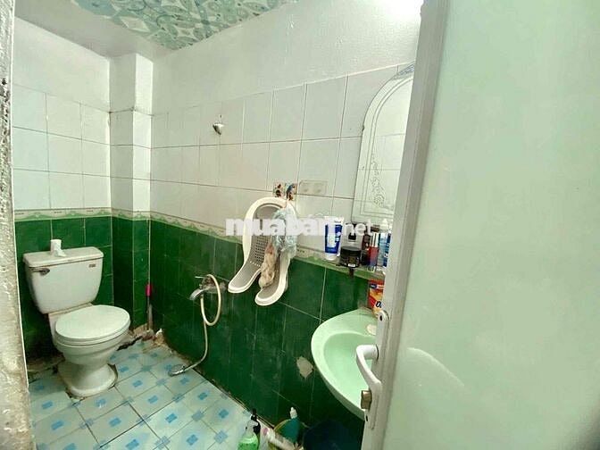 Sốc ! Hơn 4 tỷ có nhà sổ đỏ phố Hoàng Mai-40m oto tránh-22m*5T;3NKK