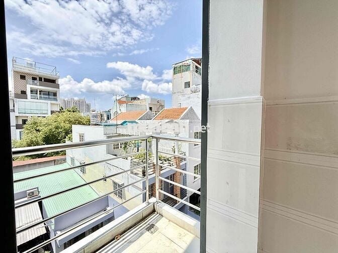 Cho Thuê Căn Hộ Bancol Máy Giặt Riêng Rộng 25m2 Ngay Cao Thắng Q10