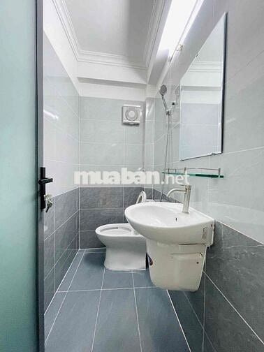 🏡PHAN VĂN TRỊ,P11,BÌNH THẠNH HẼM XE HƠI 4PHÒNG Sân xe,full nội thất