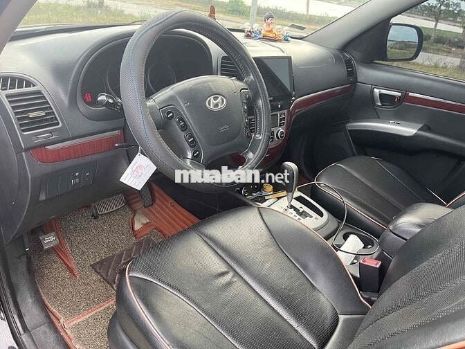 Hyundai Santa Fe Tự động màu Đen