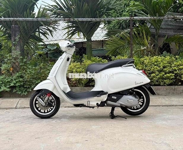 Vespa Sprint 125 ABS 2022 Trắng Bstp 9 chủ