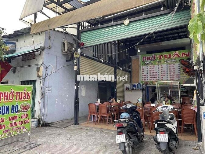 SANG RẺ QUÁN PHỞ CHỈ 49tr , sân rộng 8m ( 10 bàn ) , Lề đường 4m .