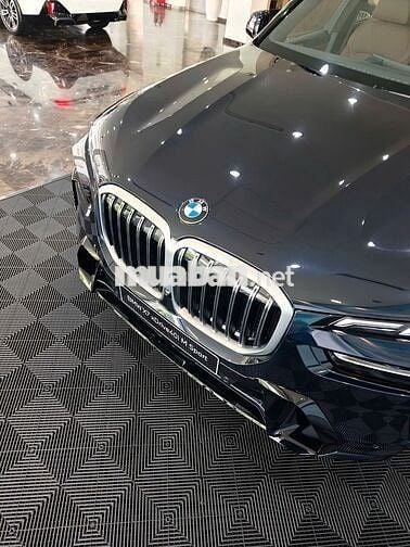 BMW X7 LCI xDrive40i M Sport 2026 Xanh