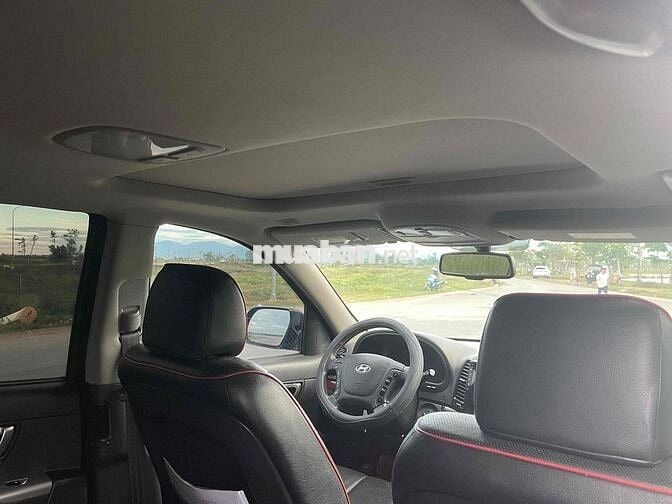 Hyundai Santa Fe Tự động màu Đen