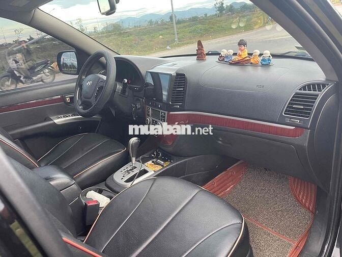 Hyundai Santa Fe Tự động màu Đen