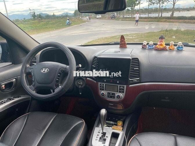 Hyundai Santa Fe Tự động màu Đen