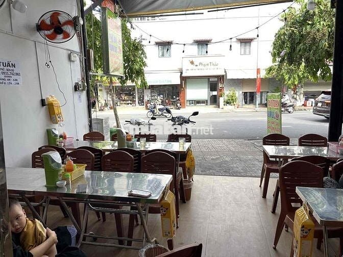 SANG RẺ QUÁN PHỞ CHỈ 49tr , sân rộng 8m ( 10 bàn ) , Lề đường 4m .