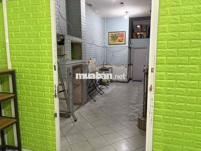 cho thuê phòng trống lầu 01, có ban công, toilet riêng biệt