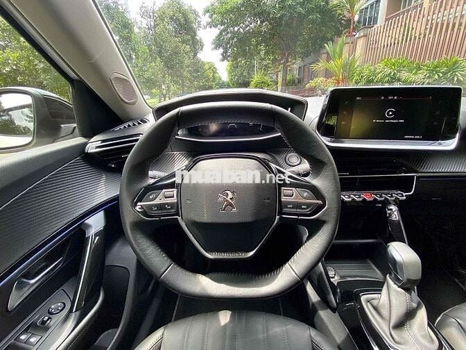 Peugeot 2008 GT Line 2021 Trắng 43.000 Km