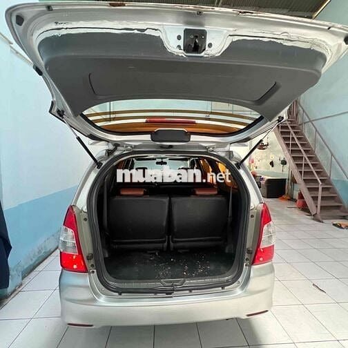 Toyota Innova 2012 Số sàn Bạc
