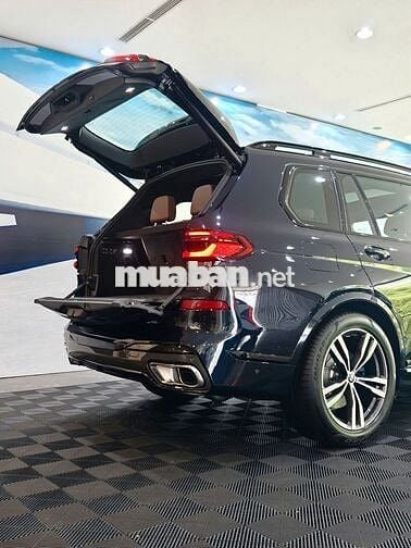 BMW X7 LCI xDrive40i M Sport 2026 Xanh