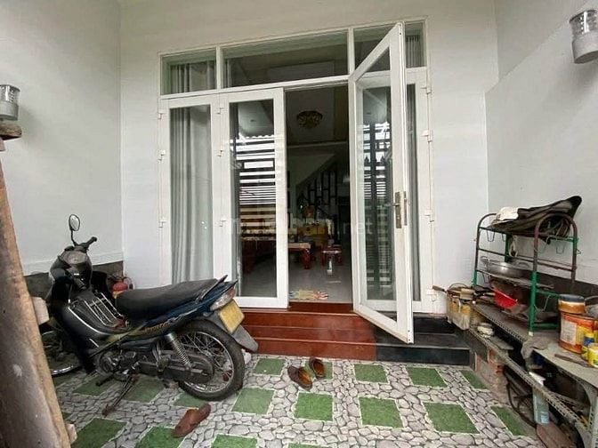 VỢ CHÔNG LY HÔN CẦN BÁN GẤP NHÀ CHIA TÀI SẢN