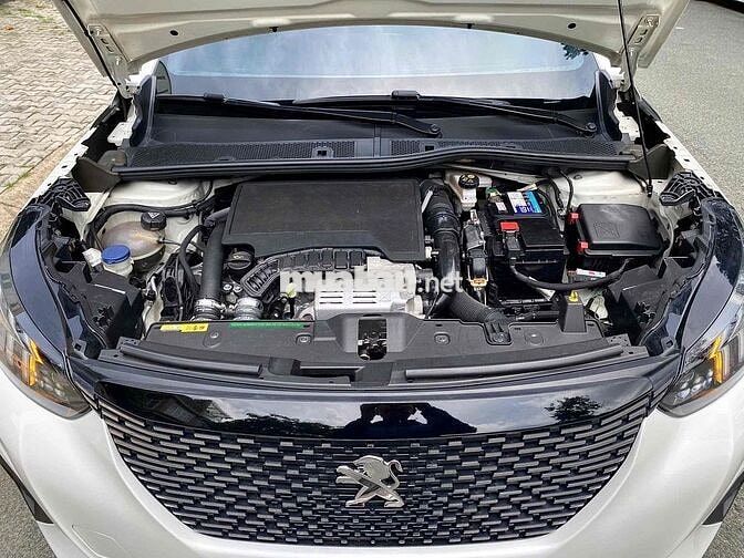 Peugeot 2008 GT Line 2021 Trắng 43.000 Km