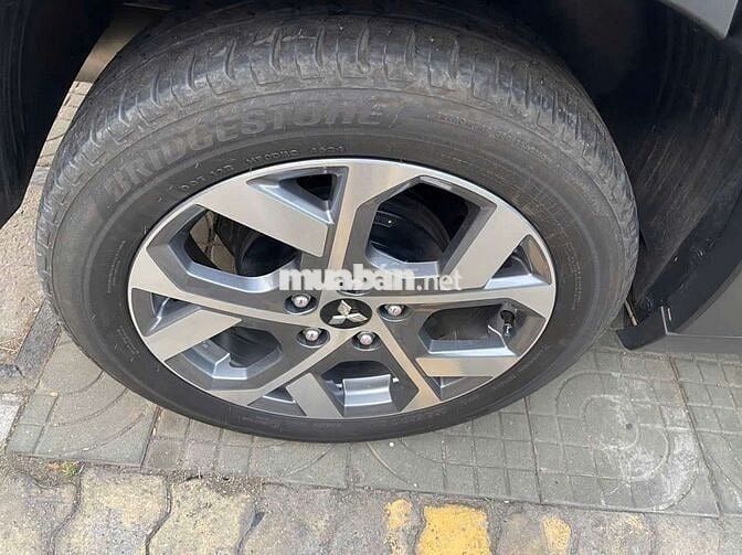Mitsubishi Xpander Cross 2025 1.5L AT Trắng
