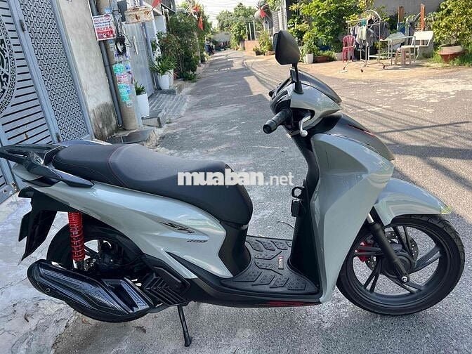 Honda SH160i ABS 2026 Xám xi măng 2000 km