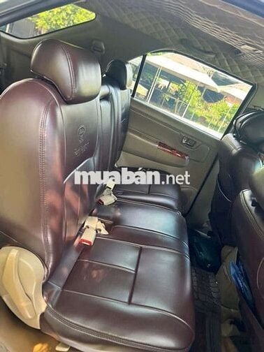 Toyota Fortuner 2009 Số sàn Máy dầu Bạc