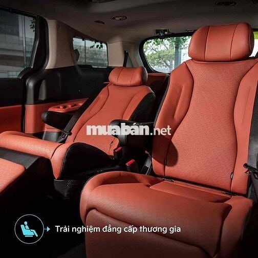 Kia Carnival 2025 Signature 2.2D - mới 100%