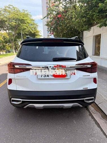 Kia Seltos Premium 2023 Trắng 65331 km