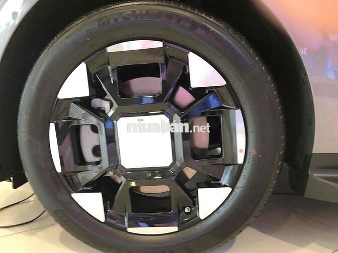 Kia Carnival 2025 Signature 2.2D - mới 100%