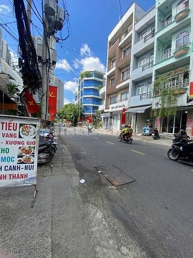 Bán nhà 2 mặt tiền 135/20A Nguyễn Hữu Cảnh, 9,8 tỷ, 73m2 siêu hot