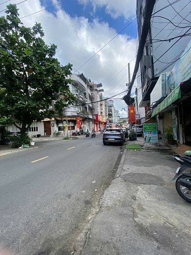 Bán nhà 2 mặt tiền 135/20A Nguyễn Hữu Cảnh, 9,8 tỷ, 73m2 siêu hot