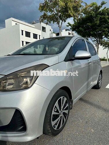 Hyundai i10 2017 Số sàn Bạc