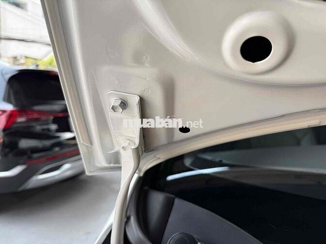 Kia Rondo Deluxe 2020 Số tự động Trắng