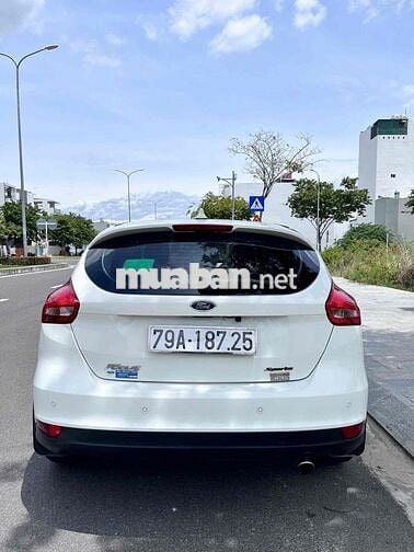 Ford Focus Hatchback 2018 Trắng 90000 km