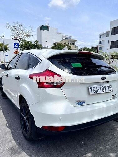 Ford Focus Hatchback 2018 Trắng 90000 km